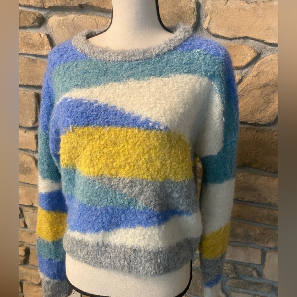 Jessica Simpson Colorblock Cozy Sweater light blue, white, yellow Size medium